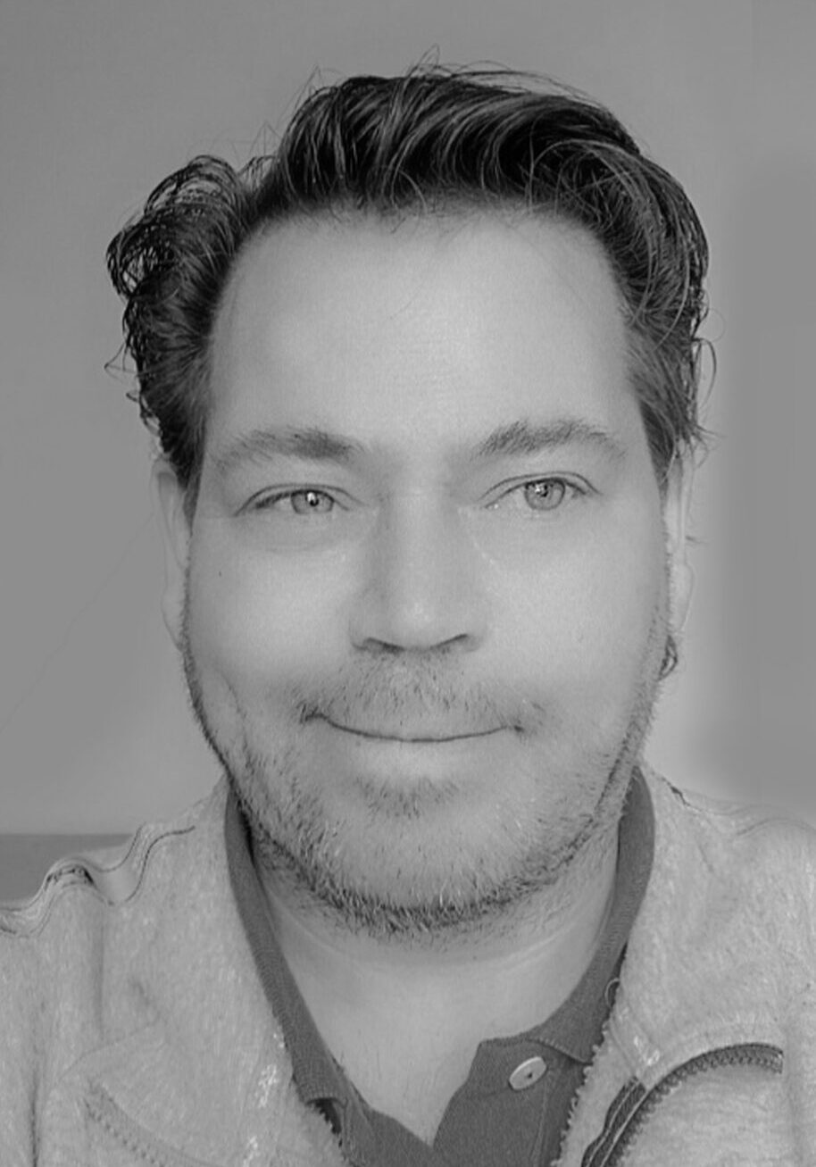 sebastianprofile2-1.jpg